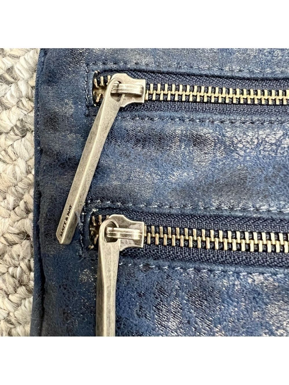Matt & Nat Montreal vegan coated suede blue crossbody shoulder bag - Picture 4 of 12